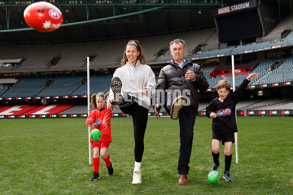 AFL 2024 Media - Mark and Goal of the Year Media Opportunity - A-51123743