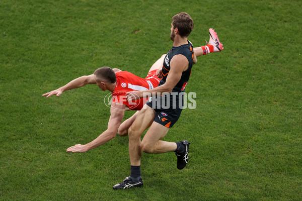 AFL 2024 Round 15 - GWS v Sydney - A-51192081