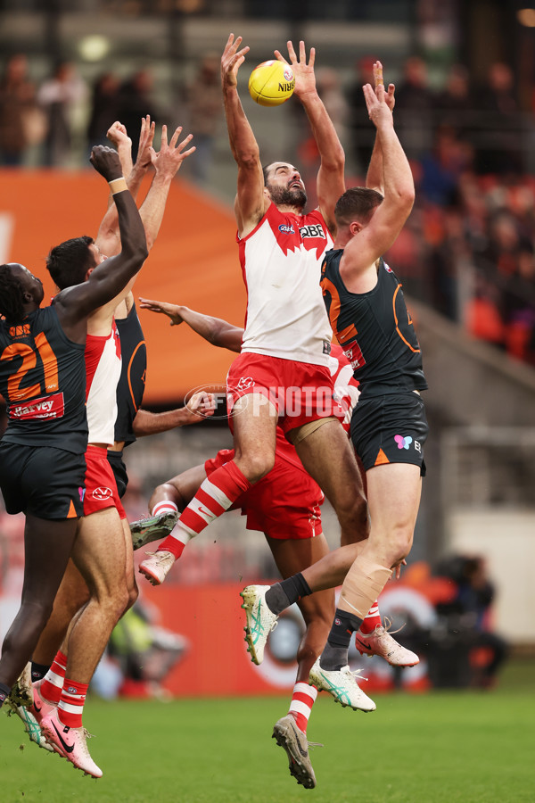 AFL 2024 Round 15 - GWS v Sydney - A-51192127