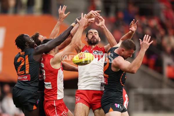 AFL 2024 Round 15 - GWS v Sydney - A-51192129
