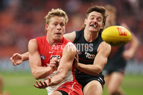 AFL 2024 Round 15 - GWS v Sydney - A-51192134