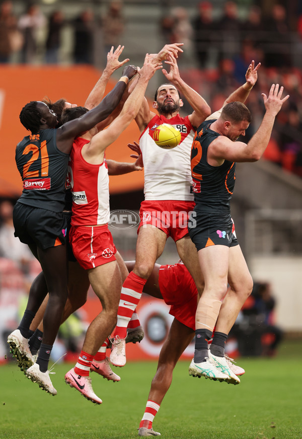 AFL 2024 Round 15 - GWS v Sydney - A-51193783