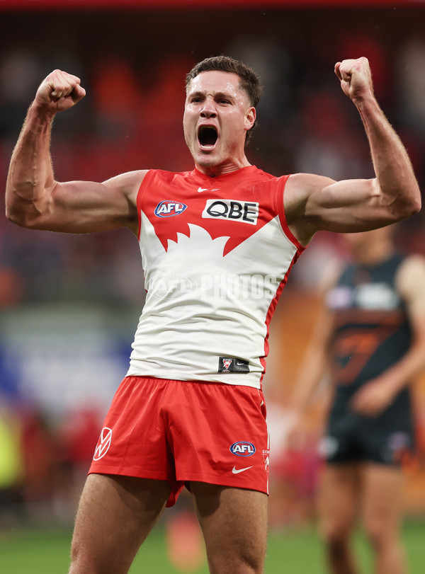 AFL 2024 Round 15 - GWS v Sydney - A-51193816
