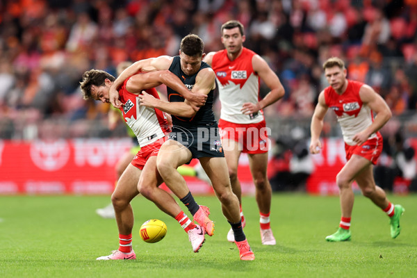 AFL 2024 Round 15 - GWS v Sydney - A-51193863