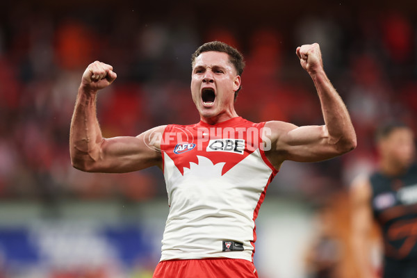 AFL 2024 Round 15 - GWS v Sydney - A-51194892