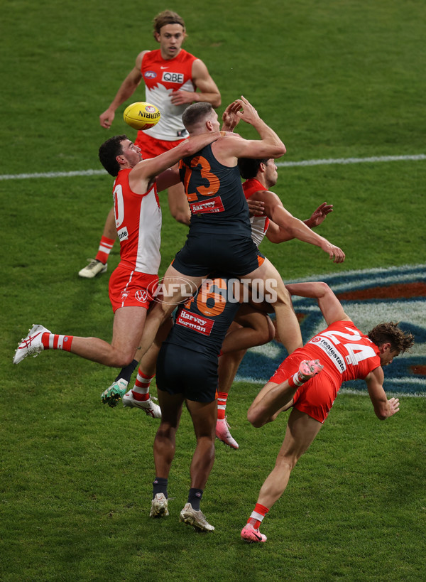 AFL 2024 Round 15 - GWS v Sydney - A-51194894
