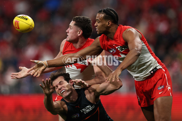 AFL 2024 Round 15 - GWS v Sydney - A-51194897