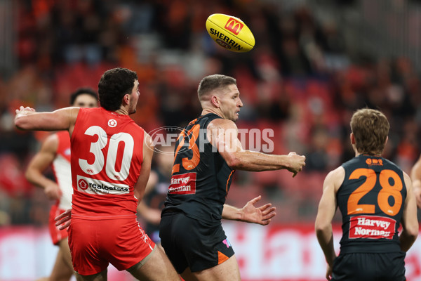 AFL 2024 Round 15 - GWS v Sydney - A-51194965