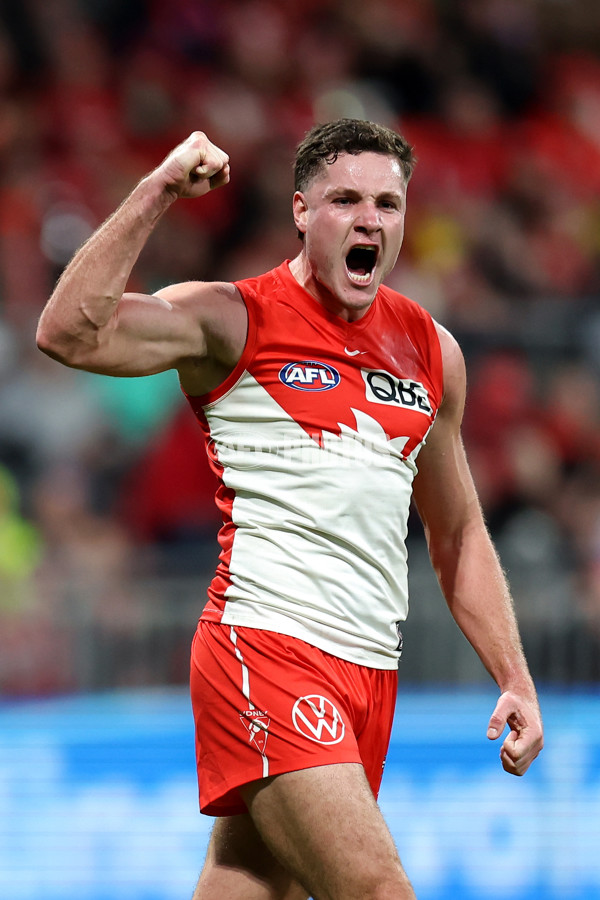 AFL 2024 Round 15 - GWS v Sydney - A-51196736