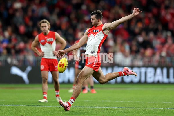 AFL 2024 Round 15 - GWS v Sydney - A-51196759