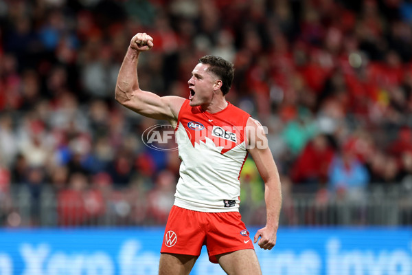 AFL 2024 Round 15 - GWS v Sydney - A-51197235