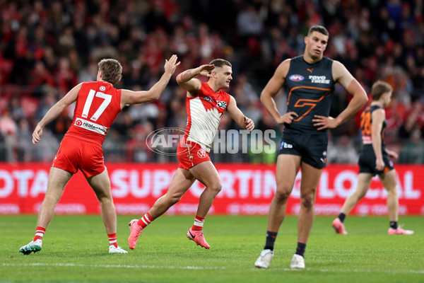 AFL 2024 Round 15 - GWS v Sydney - A-51199631