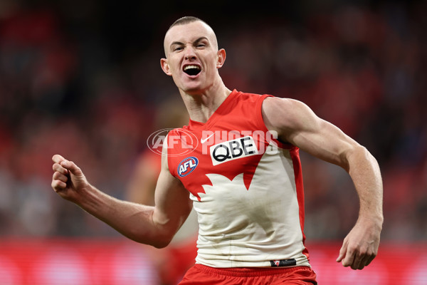 AFL 2024 Round 15 - GWS v Sydney - A-51200061