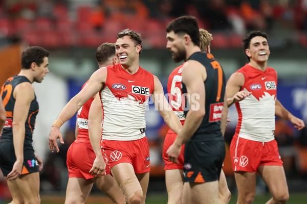 AFL 2024 Round 15 - GWS v Sydney - A-51202391