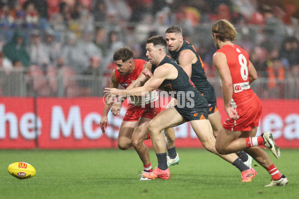 AFL 2024 Round 15 - GWS v Sydney - A-51205614