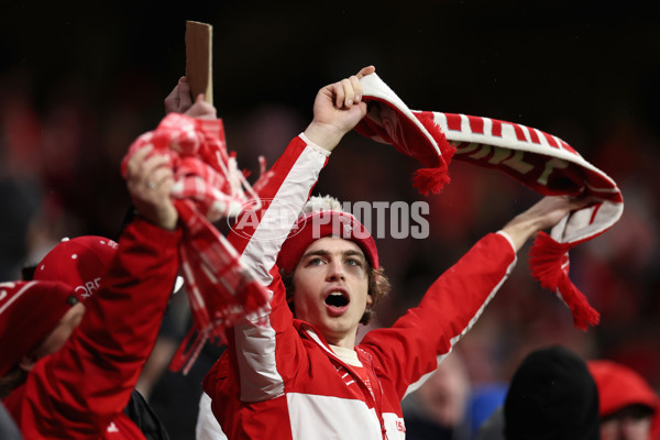 AFL 2024 Round 15 - GWS v Sydney - A-51205676