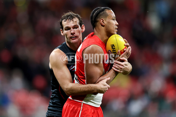 AFL 2024 Round 15 - GWS v Sydney - A-51205852