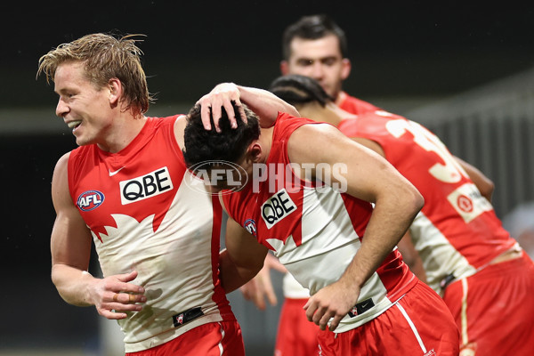 AFL 2024 Round 15 - GWS v Sydney - A-51205853