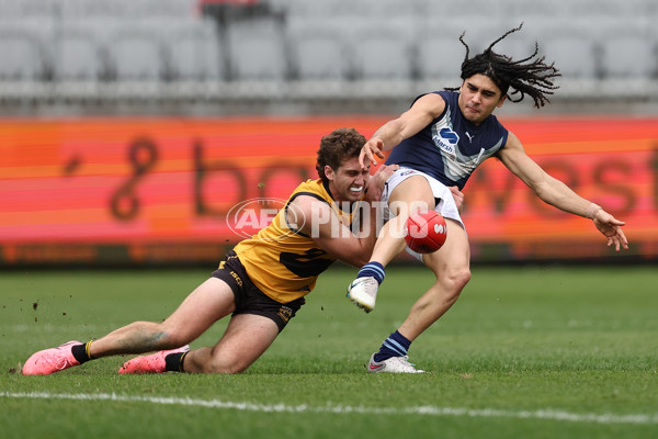 Marsh AFL Championships U18 Boys 2024 - Western Australia v Vic Metro - A-51225510