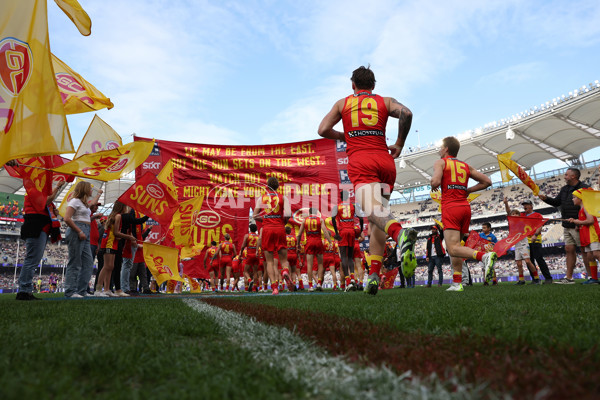 AFL 2024 Round 15 - Fremantle v Gold Coast - A-51225544