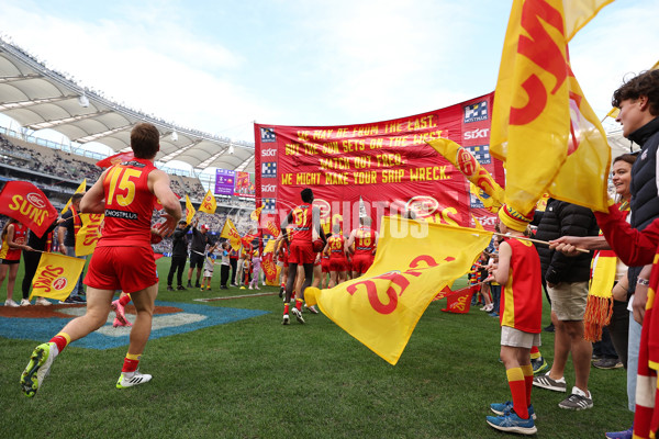 AFL 2024 Round 15 - Fremantle v Gold Coast - A-51226222