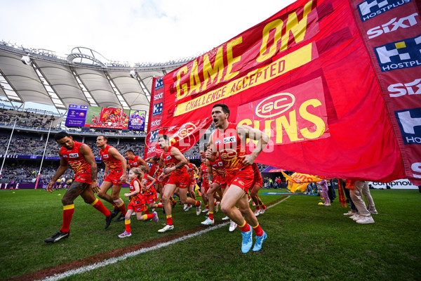 AFL 2024 Round 15 - Fremantle v Gold Coast - A-51226255