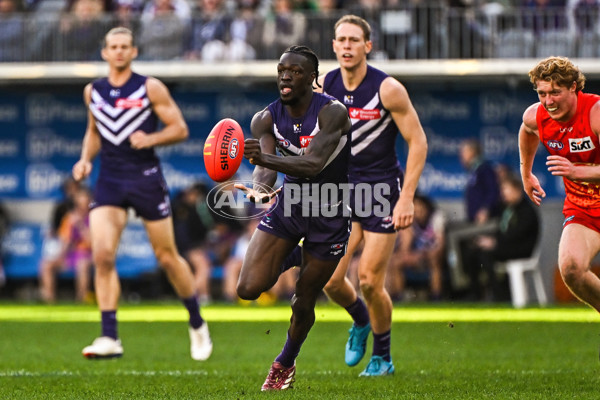 AFL 2024 Round 15 - Fremantle v Gold Coast - A-51226289