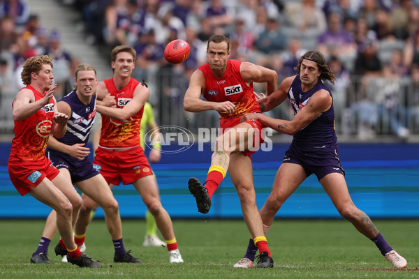 AFL 2024 Round 15 - Fremantle v Gold Coast - A-51233772