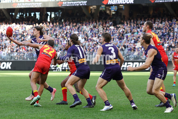 AFL 2024 Round 15 - Fremantle v Gold Coast - A-51237972
