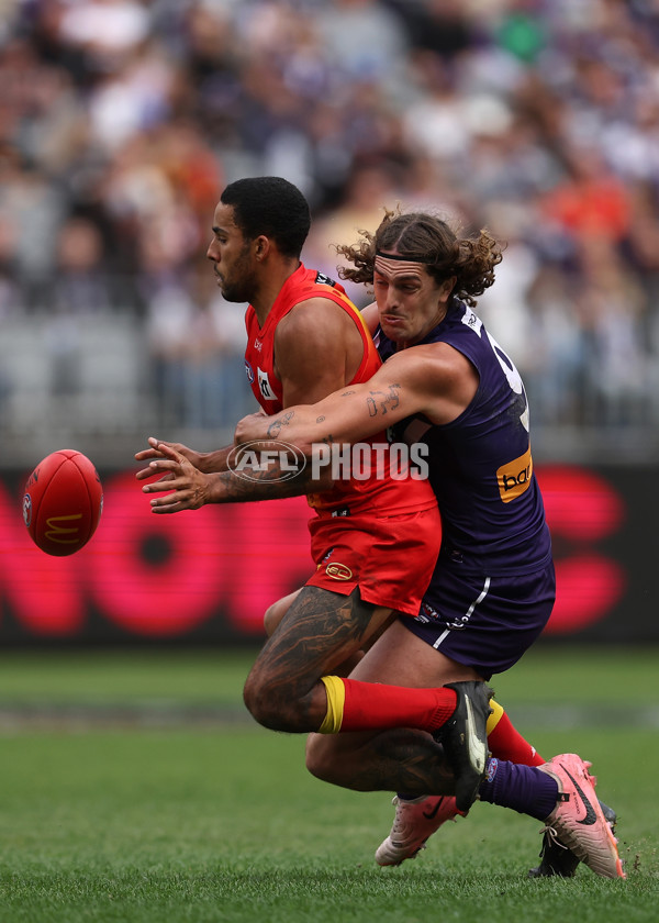 AFL 2024 Round 15 - Fremantle v Gold Coast - A-51240574