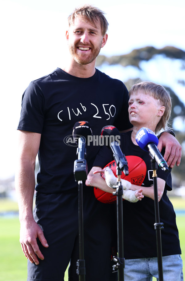 AFL 2024 Training - Essendon 280624 - A-51304156