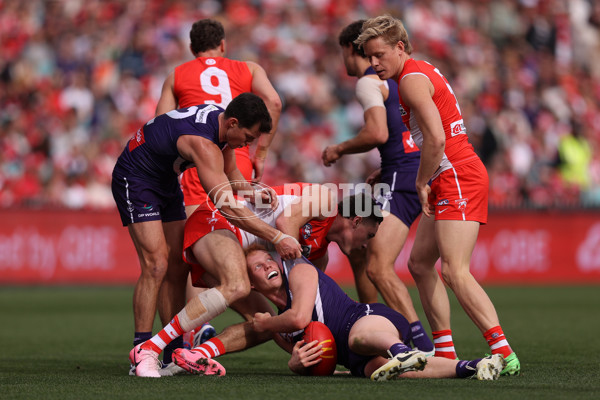 AFL 2024 Round 16 - Sydney v Fremantle - A-51424108