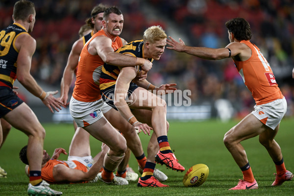 AFL 2024 Round 16 - Adelaide v GWS - A-51459416