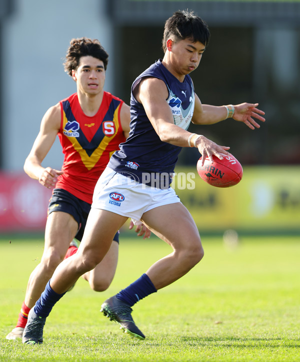 Marsh AFL Championships U18 Boys 2024 - South Australia v Vic Metro - A-51469367