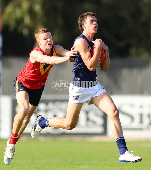 Marsh AFL Championships U18 Boys 2024 - South Australia v Vic Metro - A-51469382