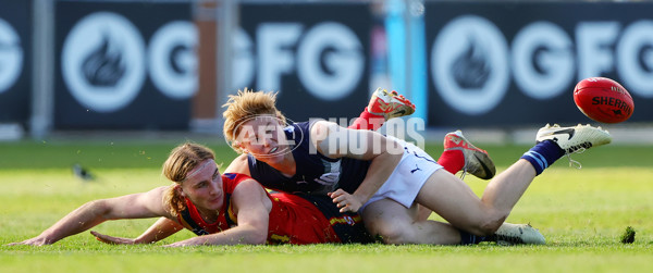 Marsh AFL Championships U18 Boys 2024 - South Australia v Vic Metro - A-51469390