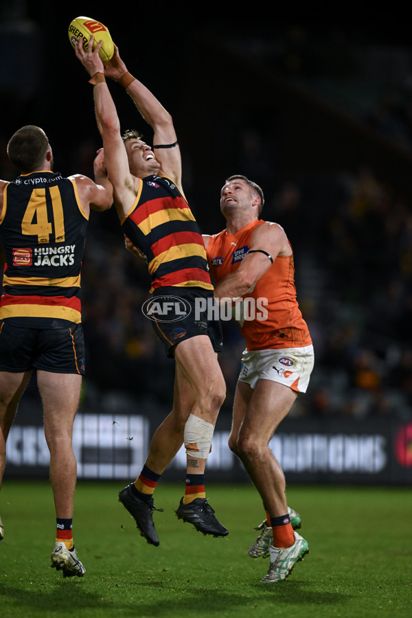 AFL 2024 Round 16 - Adelaide v GWS - A-51469517