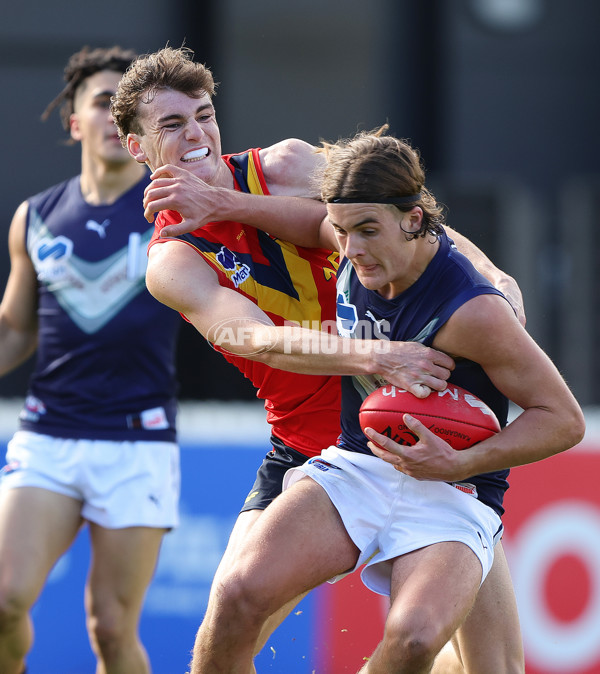 Marsh AFL Championships U18 Boys 2024 - South Australia v Vic Metro - A-51474860