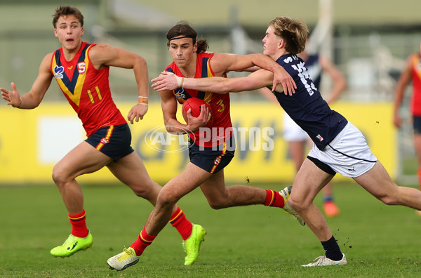 Marsh AFL Championships U18 Boys 2024 - South Australia v Vic Metro - A-51474944