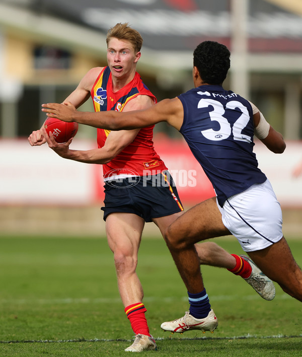 Marsh AFL Championships U18 Boys 2024 - South Australia v Vic Metro - A-51477377