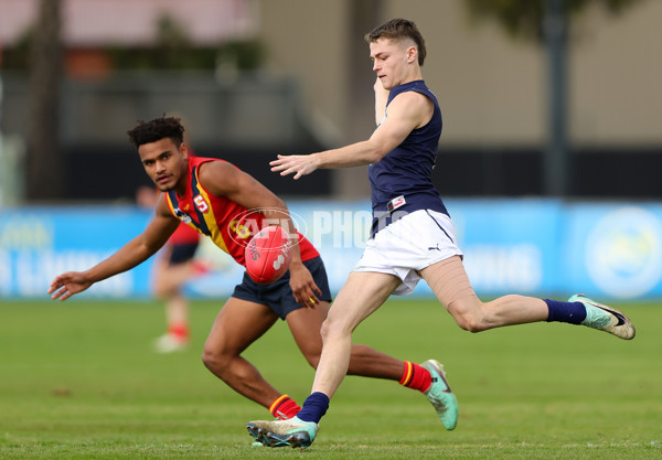 Marsh AFL Championships U18 Boys 2024 - South Australia v Vic Metro - A-51477395