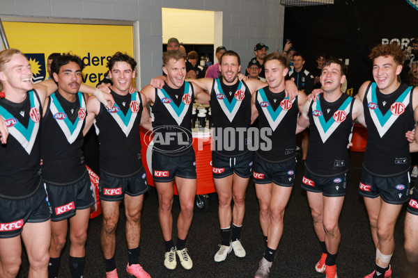 AFL 2024 Round 17 - Port Adelaide v Western Bulldogs - A-51633345