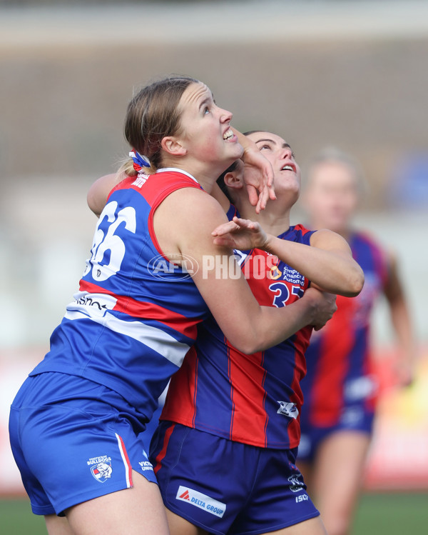 VFLW 2024 First Semi Final - Western Bulldogs v Port Melbourne - A-51636802