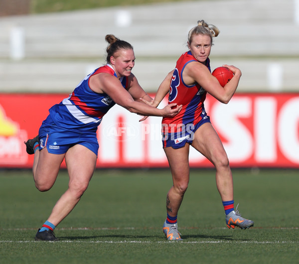 VFLW 2024 First Semi Final - Western Bulldogs v Port Melbourne - A-51654562