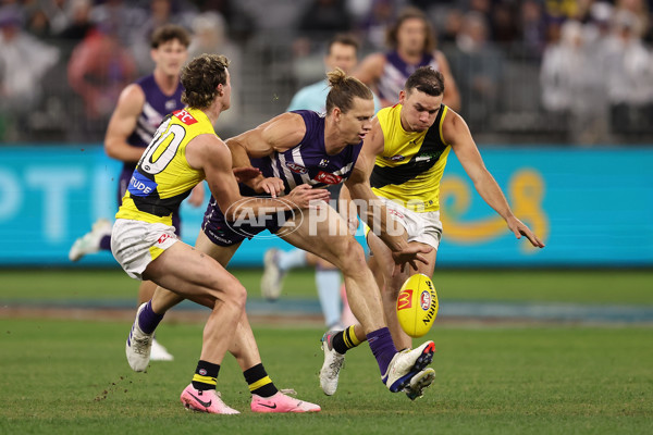 AFL 2024 Round 17 - Fremantle v Richmond - A-51656930