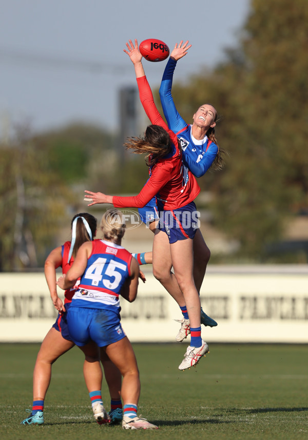 VFLW 2024 First Semi Final - Western Bulldogs v Port Melbourne - A-51663846