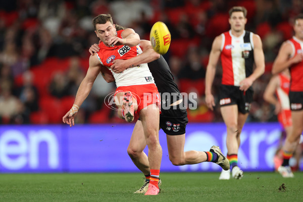 AFL 2024 Round 17 - St Kilda v Sydney - A-51680614