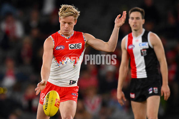 AFL 2024 Round 17 - St Kilda v Sydney - A-51680675