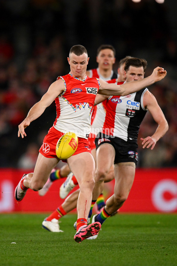 AFL 2024 Round 17 - St Kilda v Sydney - A-51680682