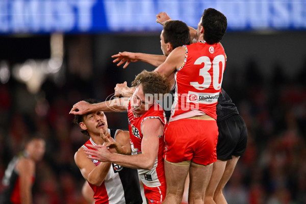 AFL 2024 Round 17 - St Kilda v Sydney - A-51680808
